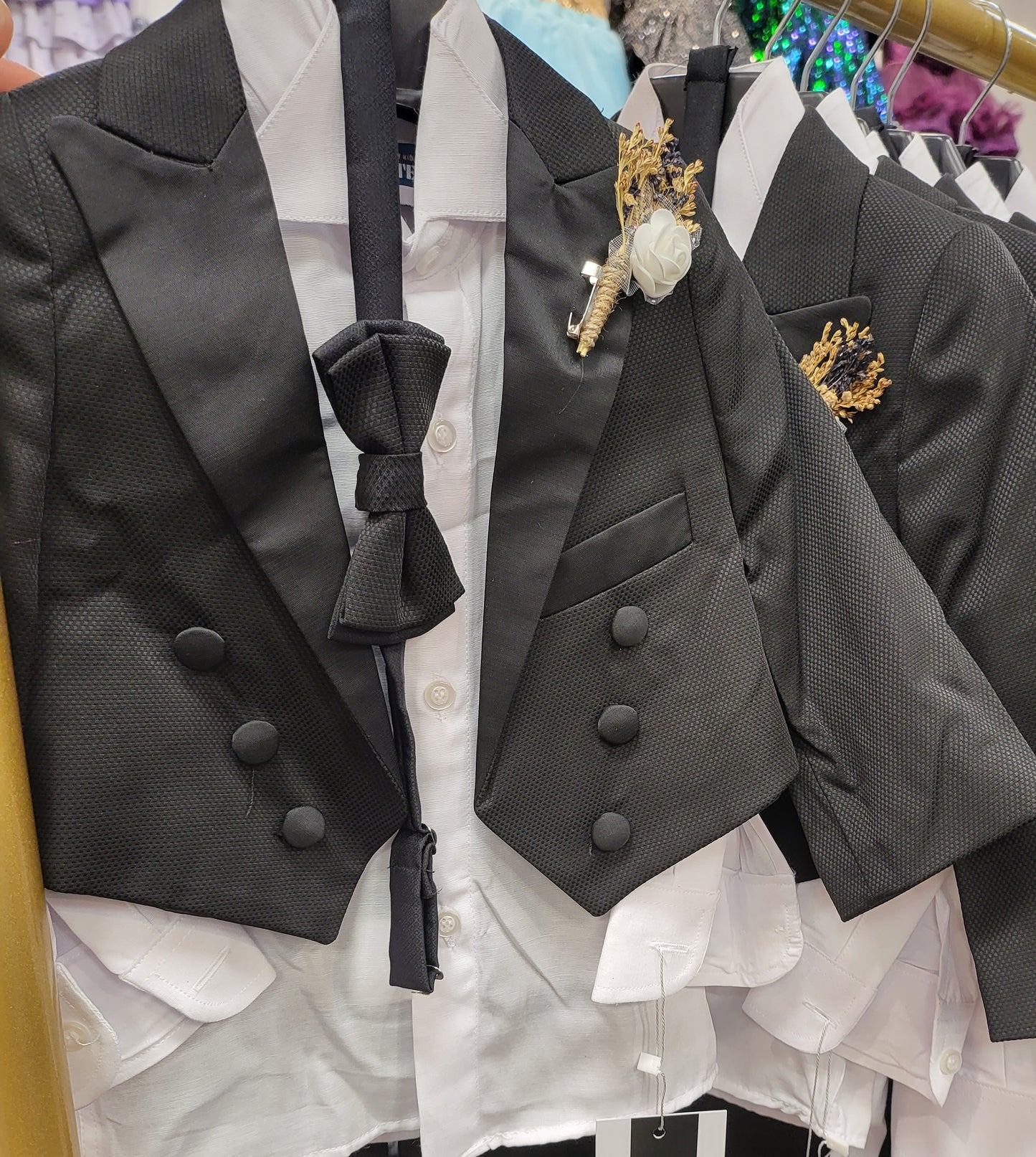 Montella black Suit