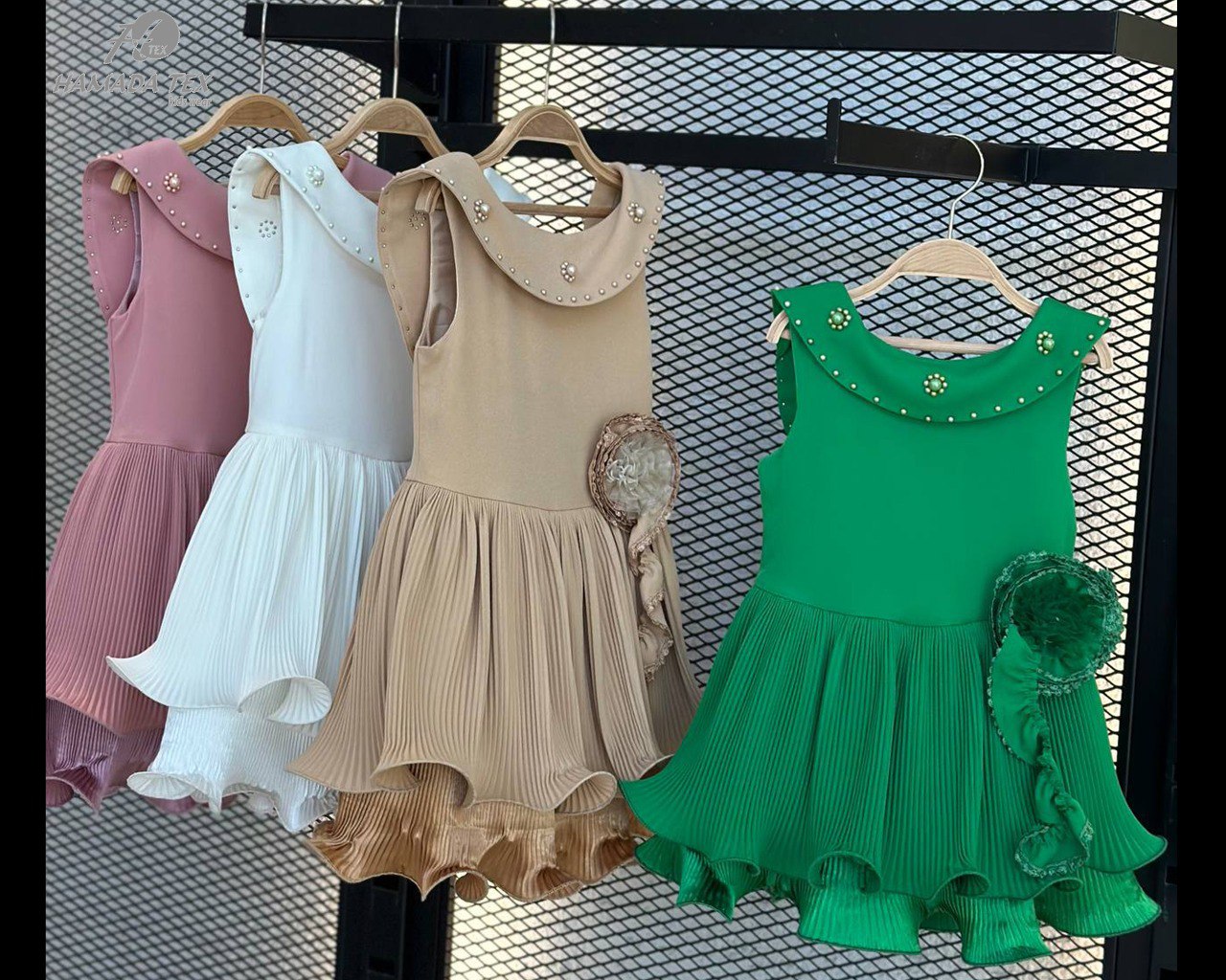 Sun rays and Ribbon Dress